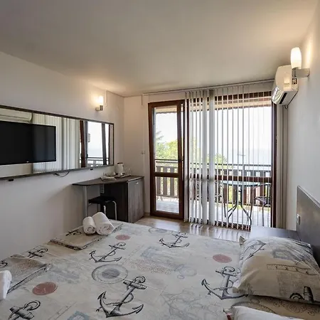 Complex Fichoza 3* فارنا